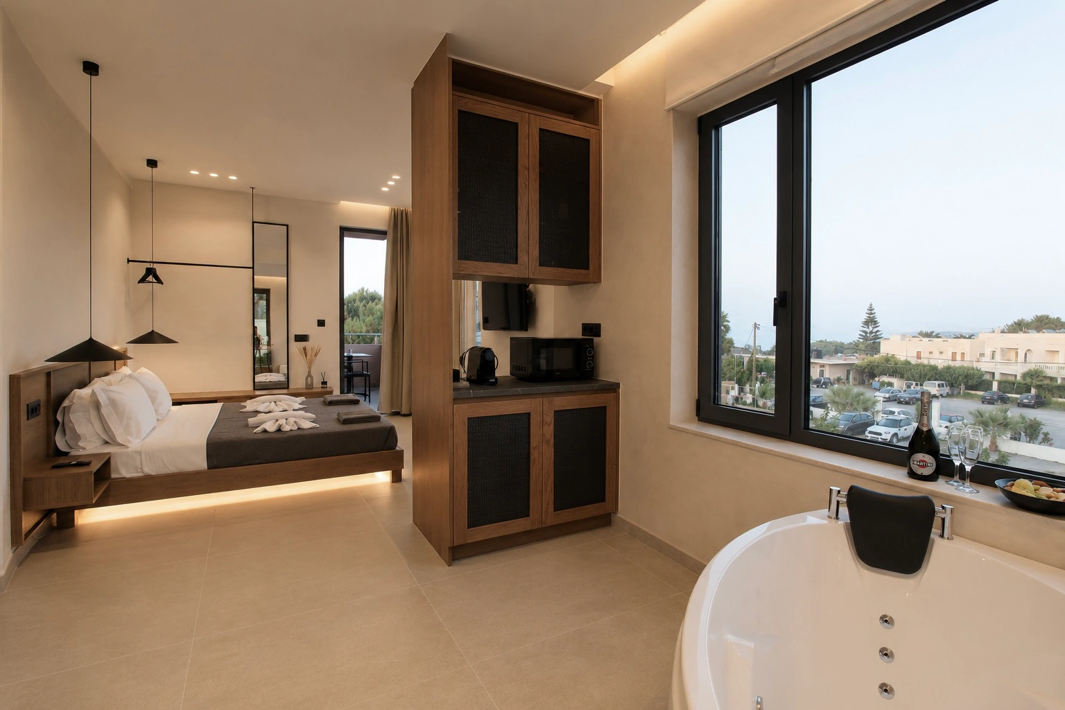 Deluxe Studio with private indoor hot tub, double bed and kitchenette at Eos Mare